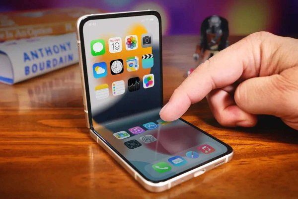 ����: ���������� c������� iPhone ��������� �� �����